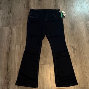 Women’s Stretch Flare Leg Jeans -